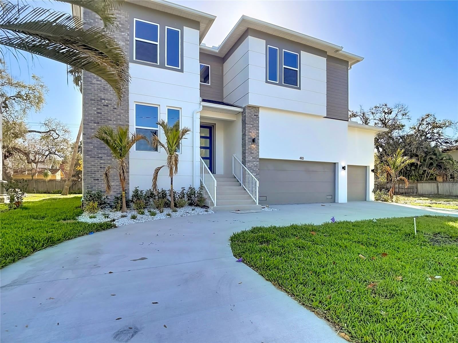 410 S WEST SHORE Boulevard – photo 2
