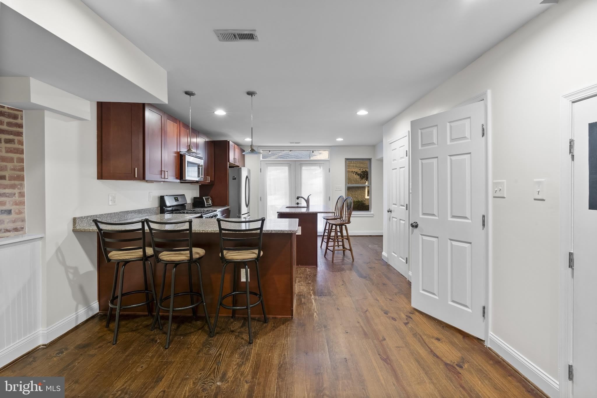 402 E Fort Avenue – photo 4