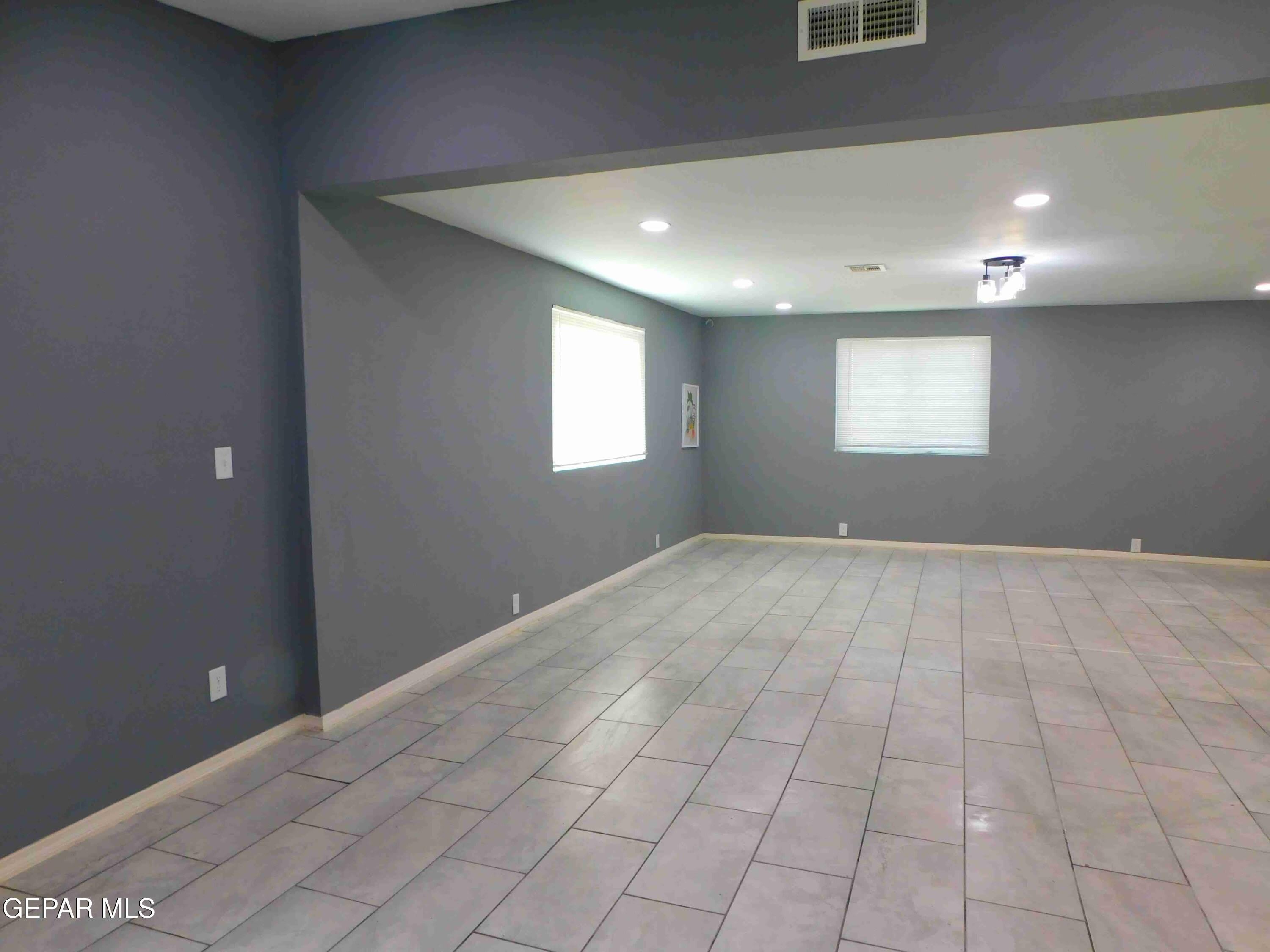 712 Ascencion Street – photo 4