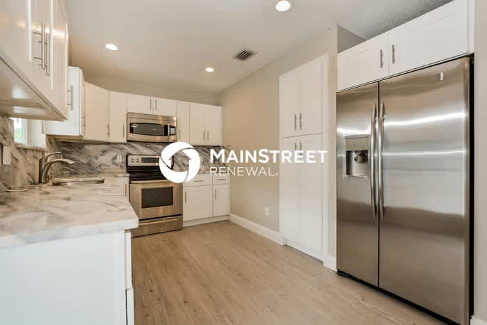 1410 Gorham Street – photo 5