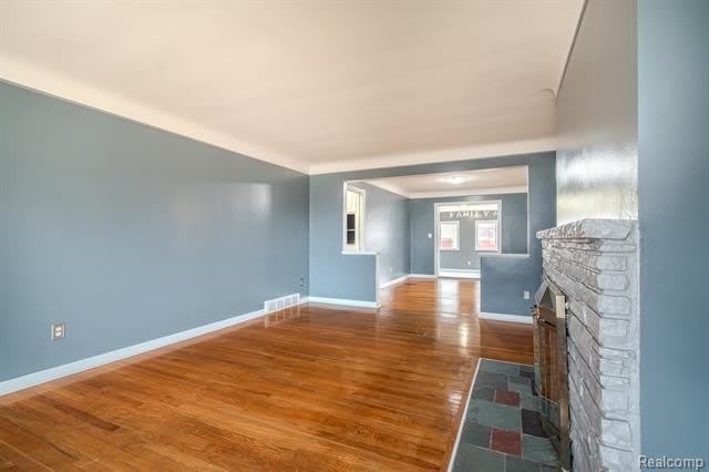 21135 Virginia Avenue – photo 4