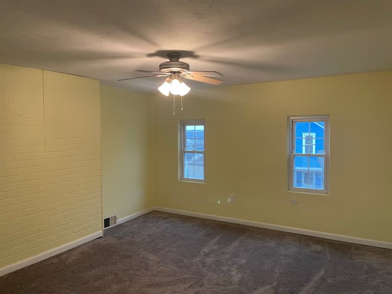 902 11th Street – photo 4