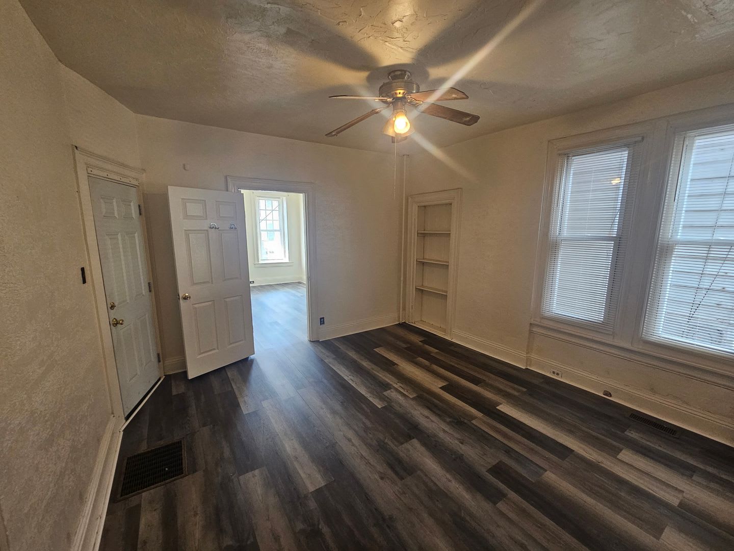 569 West Philadelphia Street – photo 4