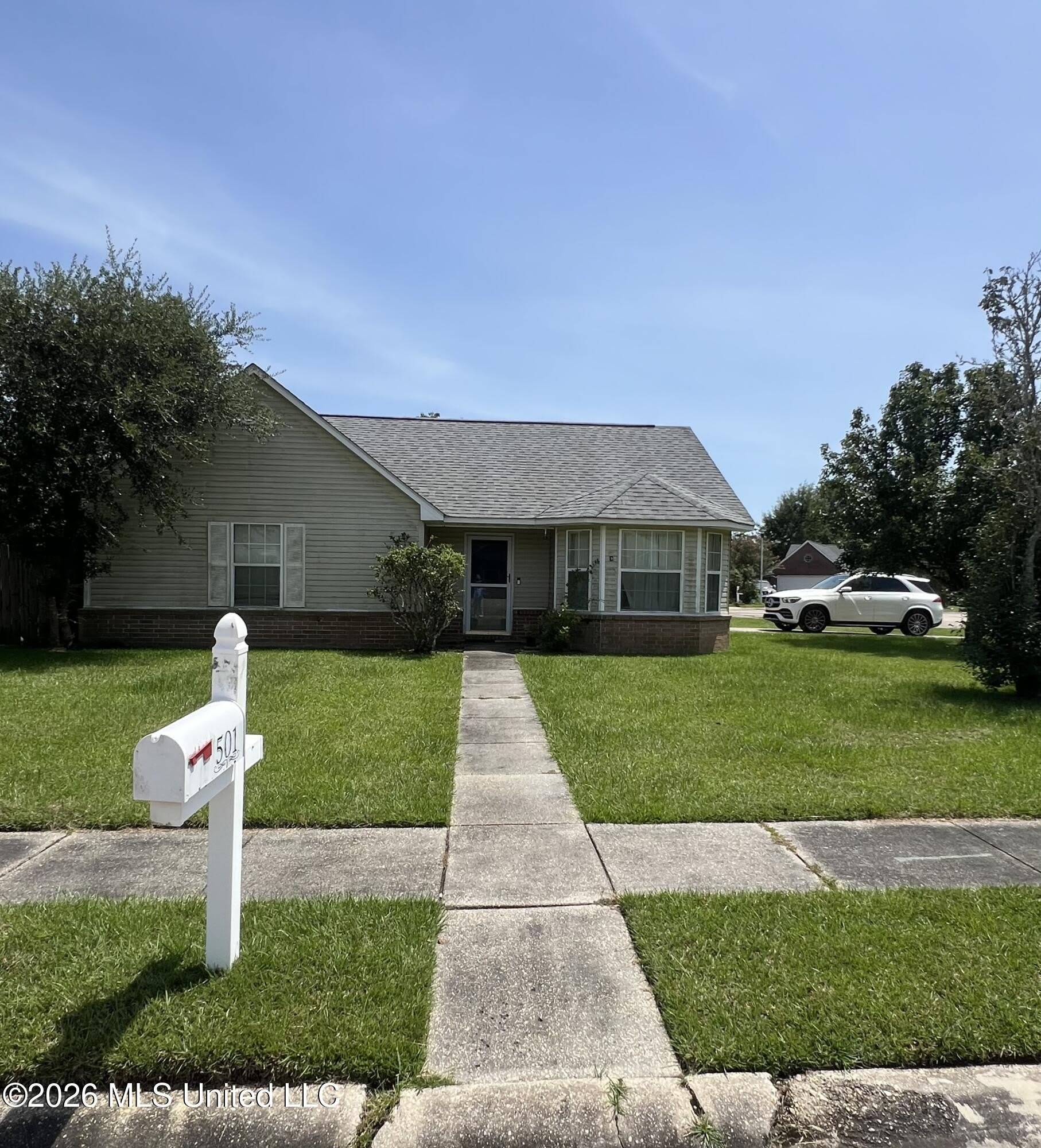 501 Woodward Drive – photo 3