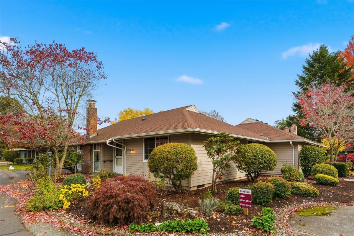 5330 Southwest Mayfair Court – photo 4