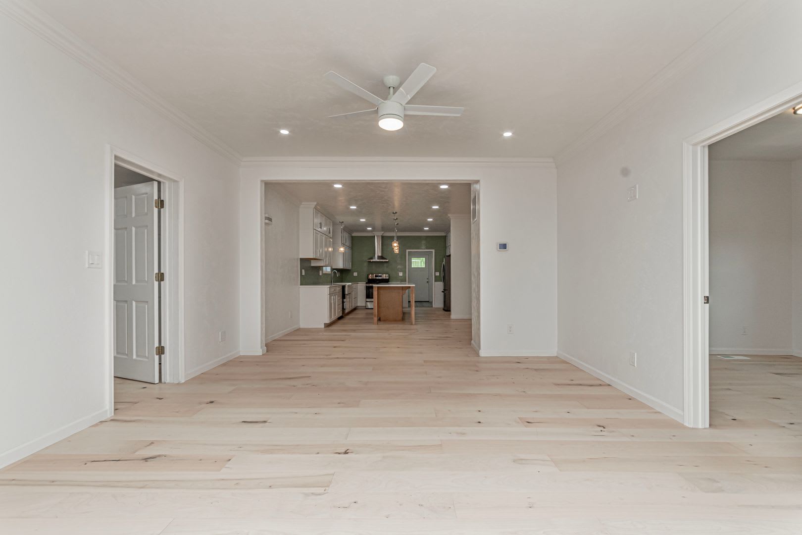Please View 3D Virtual Walk-Through Before Scheduling a Showing – photo 5