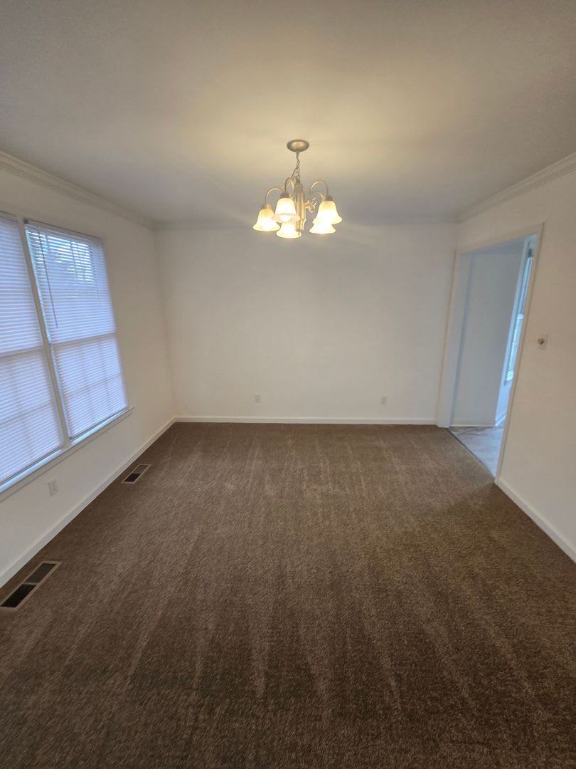 3 BR Rancher in City of Colonial Heights – photo 4
