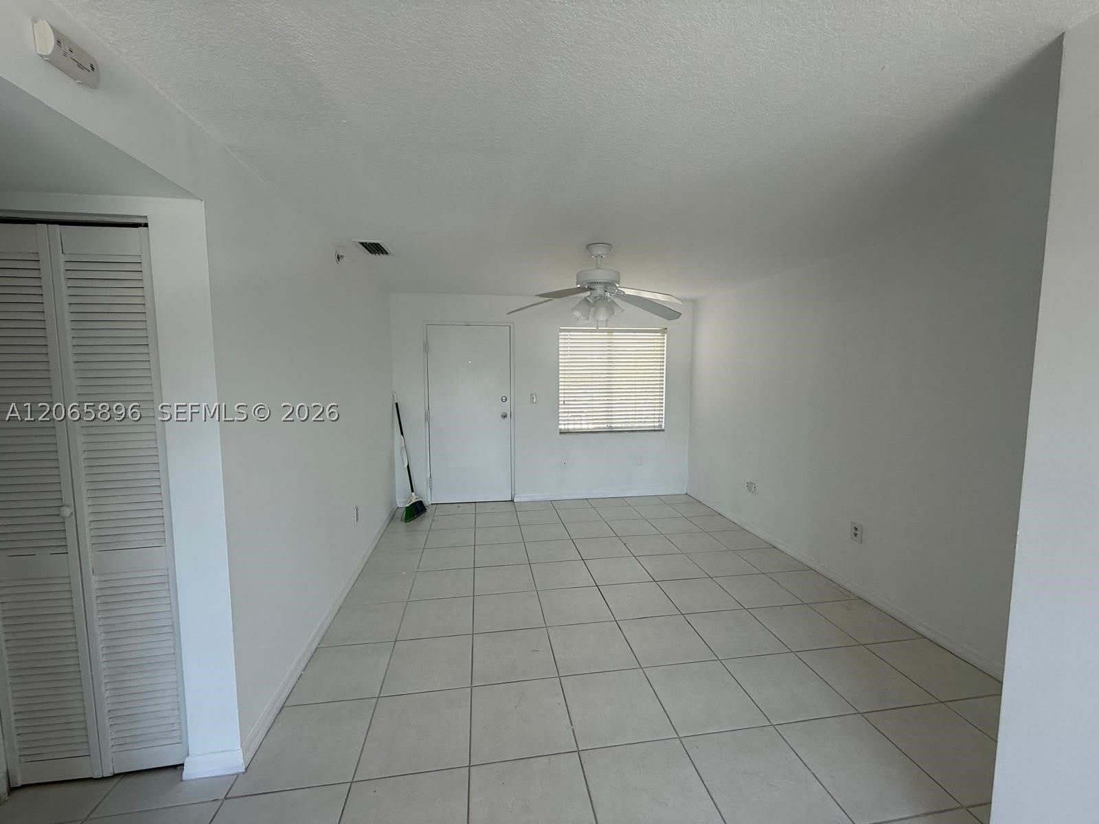 1453 Sw 3 St – photo 4