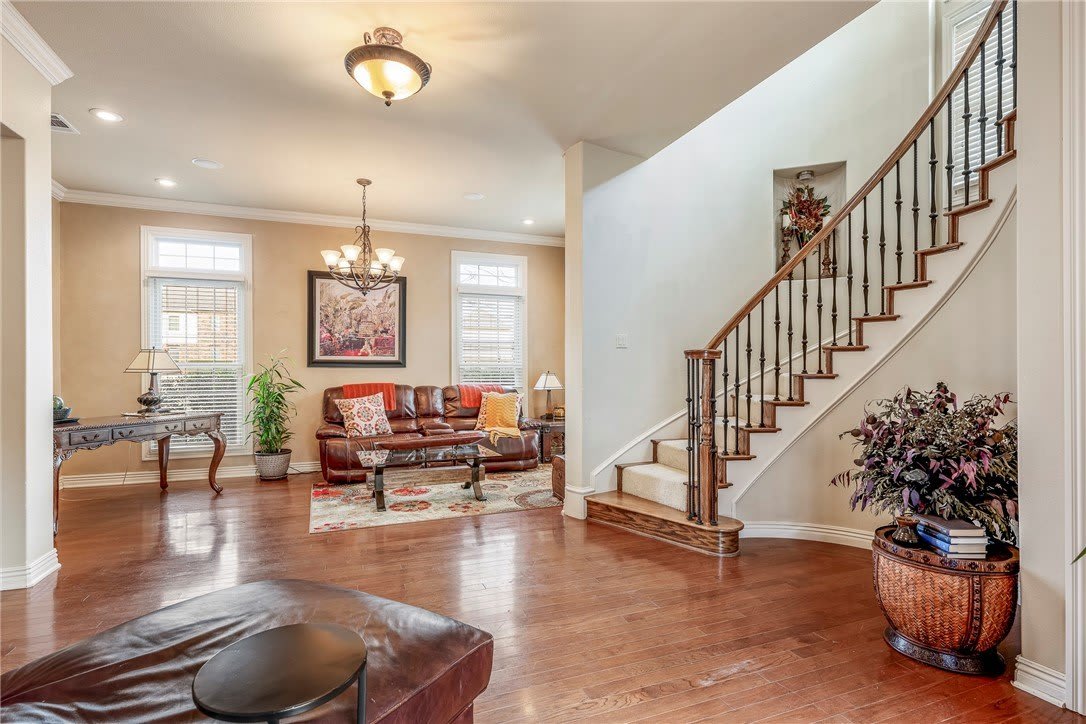 2616 S Everest Avenue – photo 2