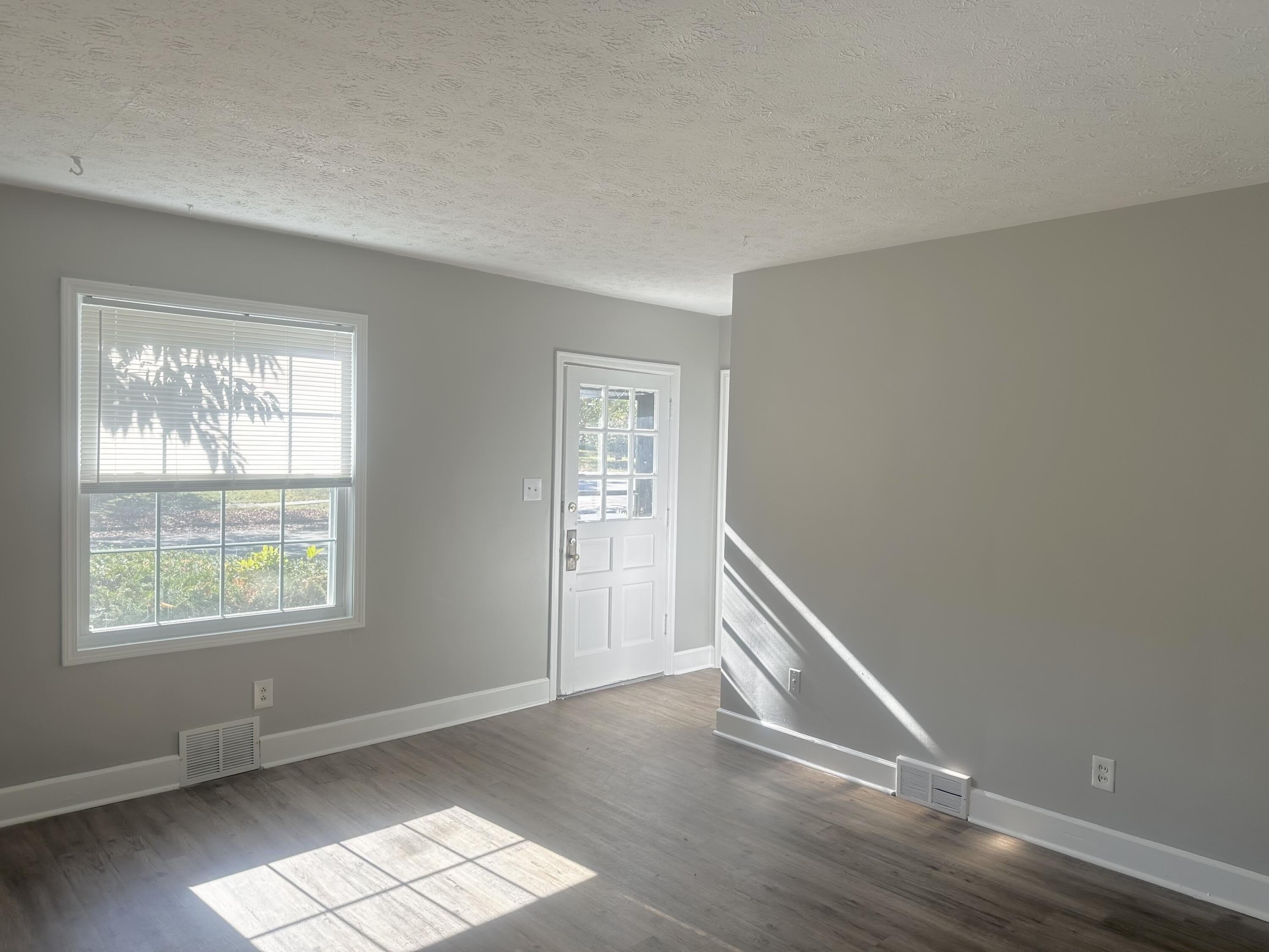 1685 N Forbes Road – photo 4