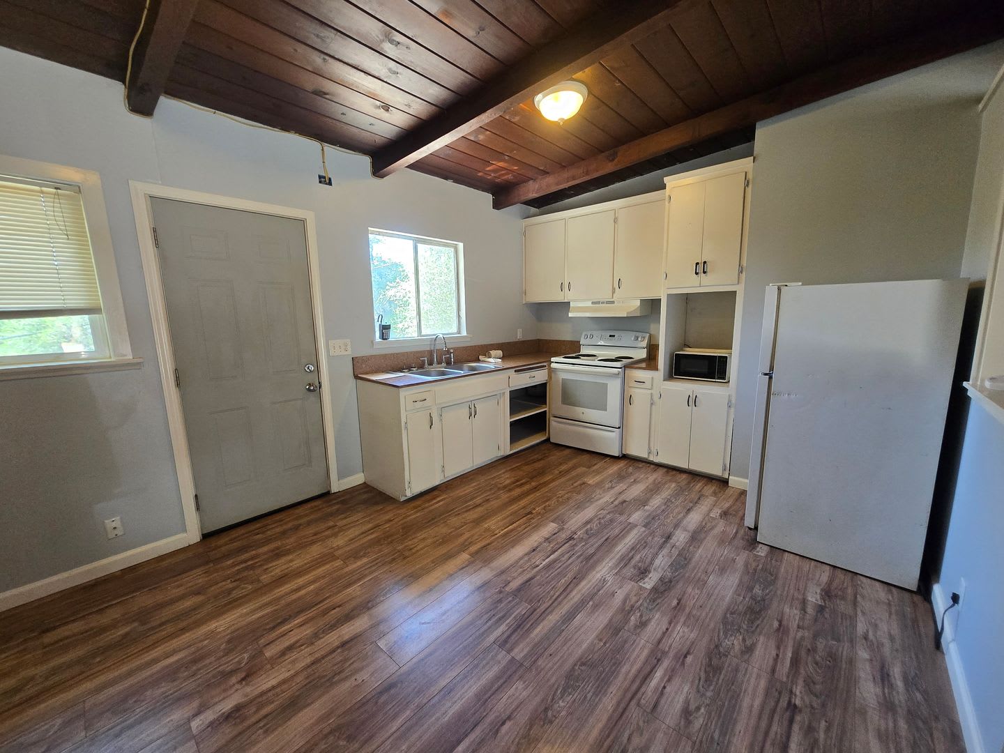 Challenged Credit Negotiable 2 Bedroom Duplex In Placerville – photo 3