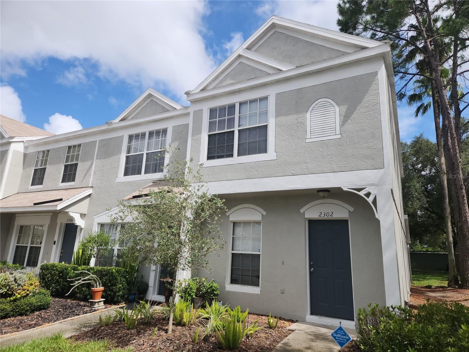 2302 LAKE WOODBERRY Circle – photo 1