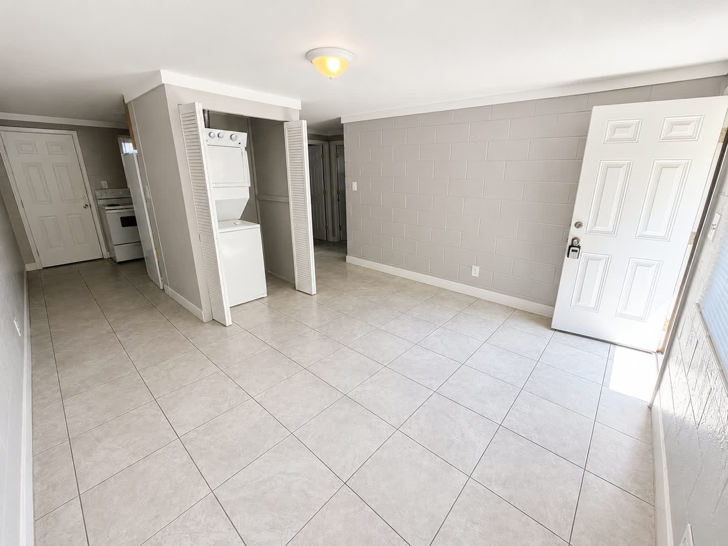 ✨Newly Renovated 2BR APARTMENT NEAR USC &amp; DOWNTOWN! ✨ – photo 5