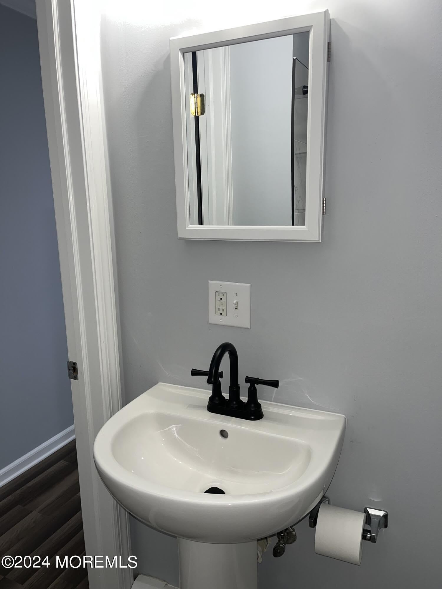 186 Ocean Avenue – photo 2