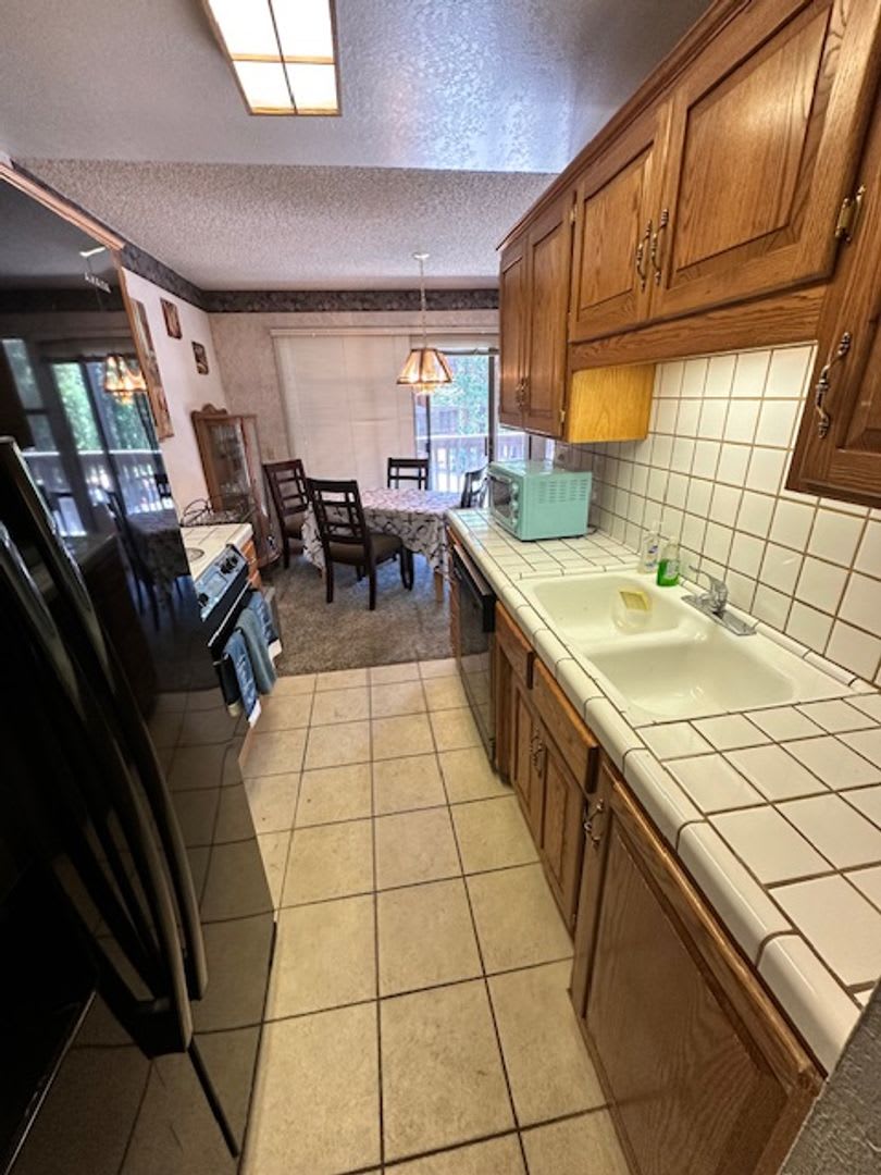 True Skier's Condo! Available for a Seasonal tern rental (3-6 months). Call me today!! – photo 5