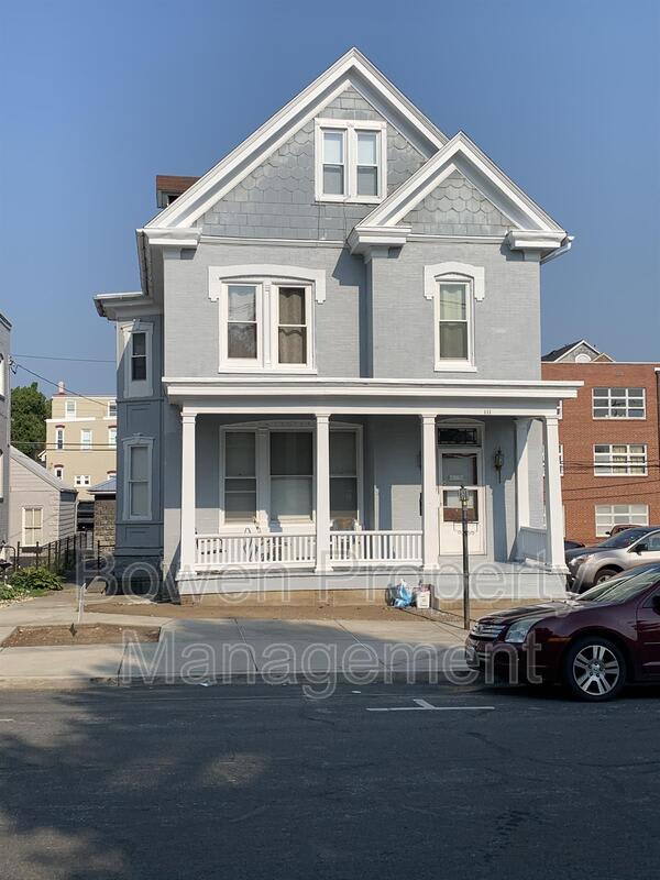 111 King Street – photo 1
