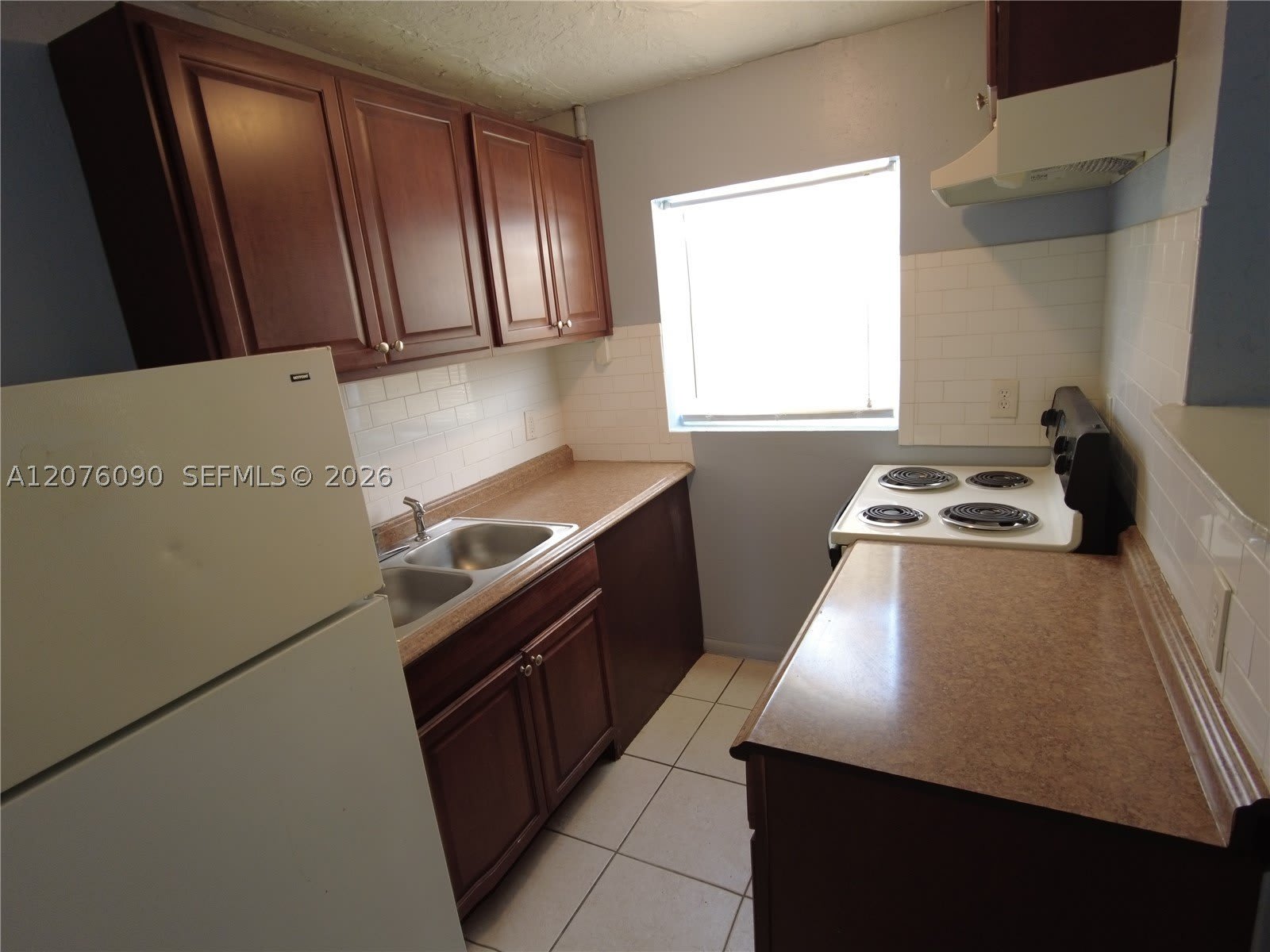 620 NW 16th Ave – photo 2