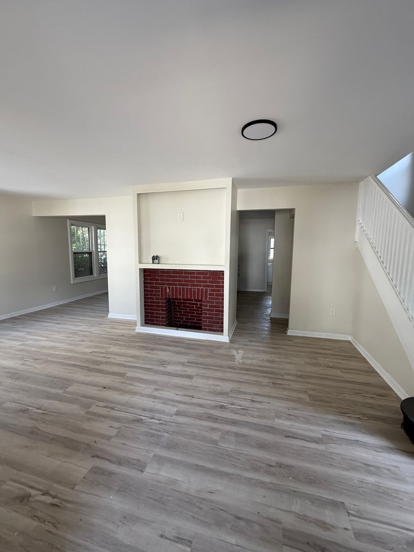 5 Bed, Single Family Home for Rent! – photo 2