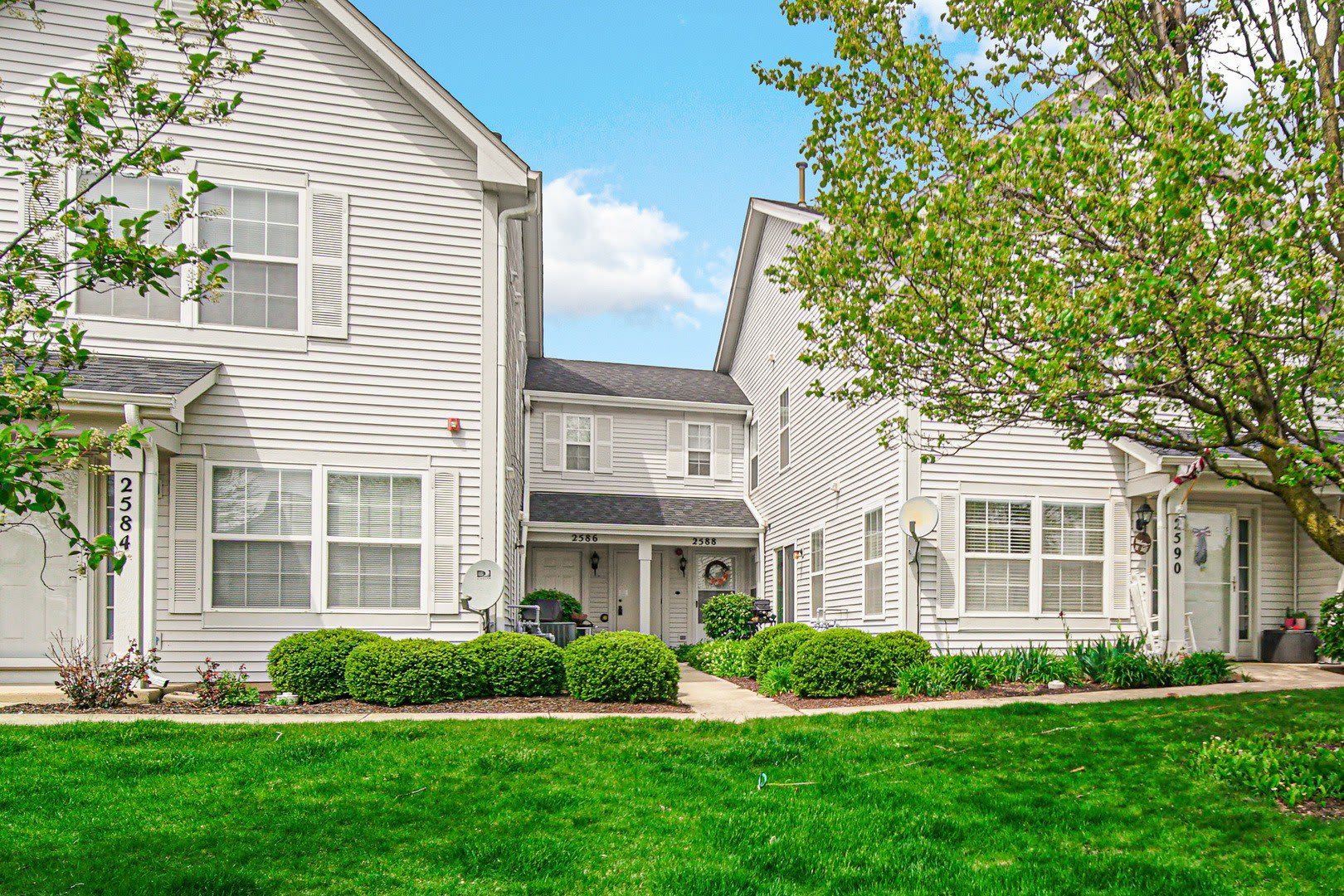 2588 Dickens Court – photo 1