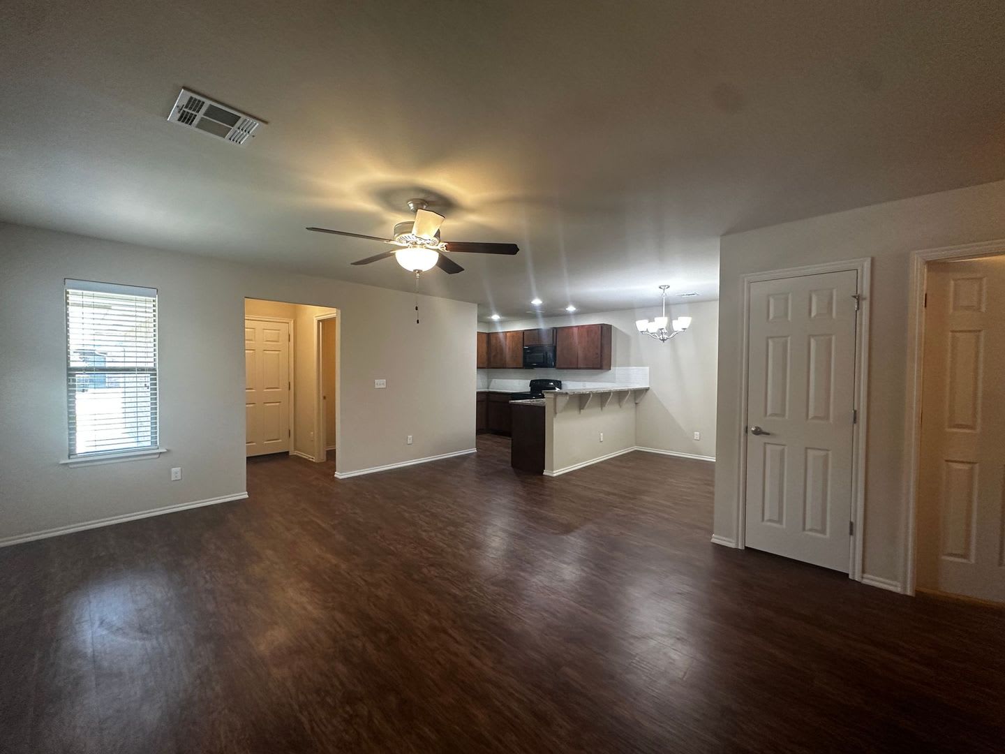 3 Bedroom 2 Bathroom 2 Car Garage Duplex In Moore – photo 4