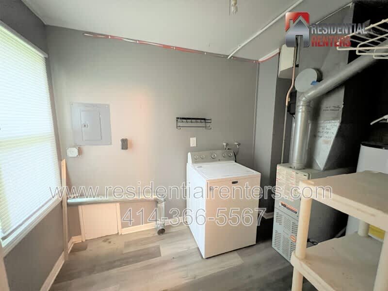 5657 N 58th St – photo 5