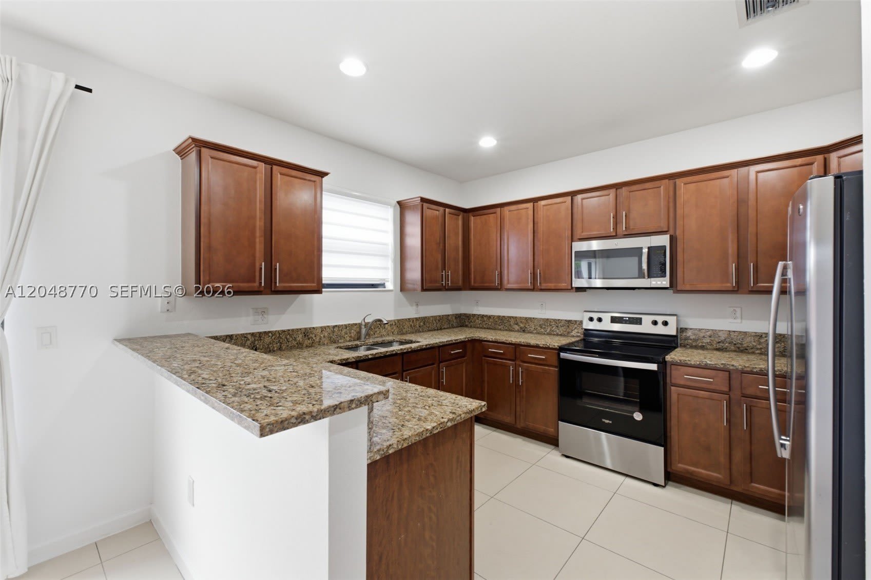8820 NW 103rd Ave – photo 2