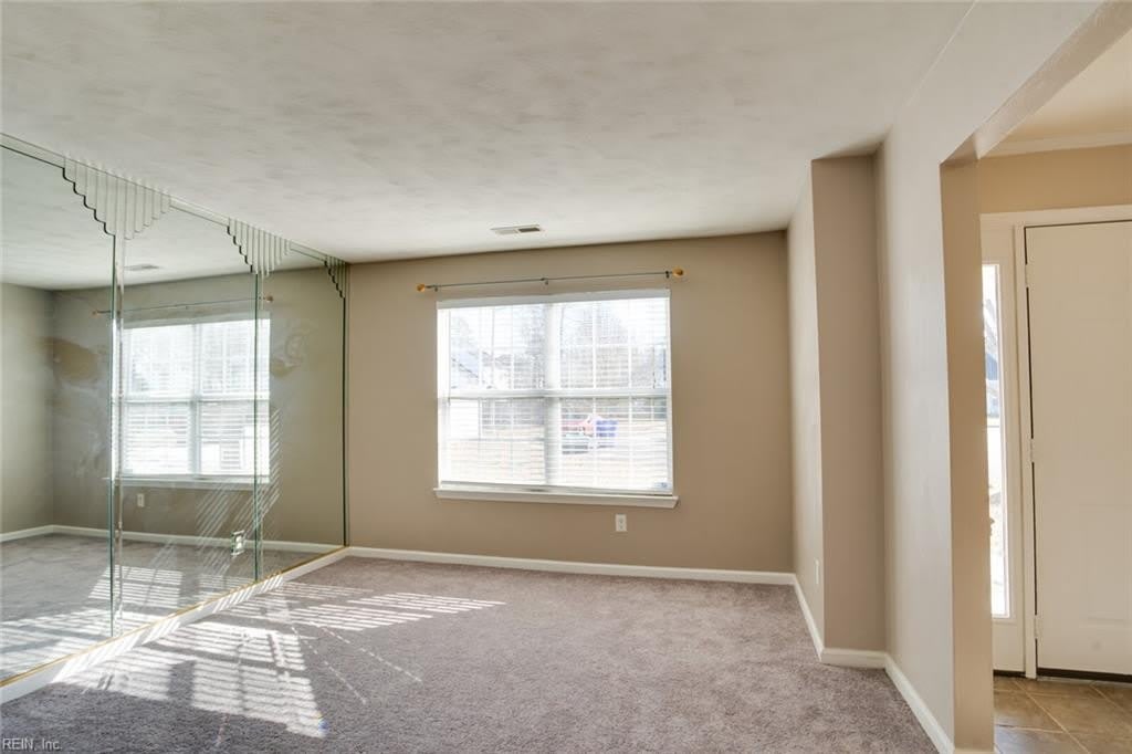 2105 King Street – photo 3