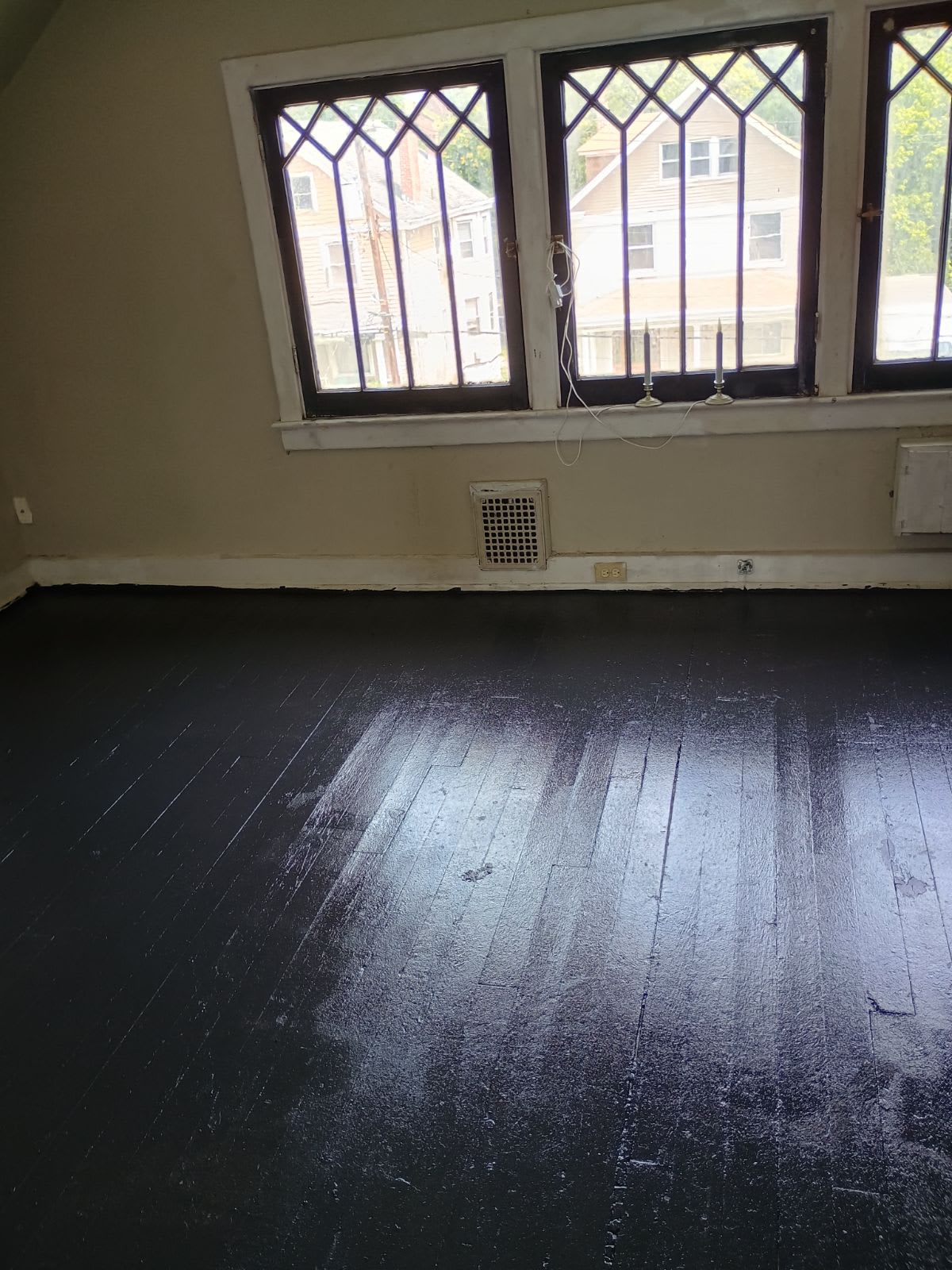907 Lexington Avenue – photo 1