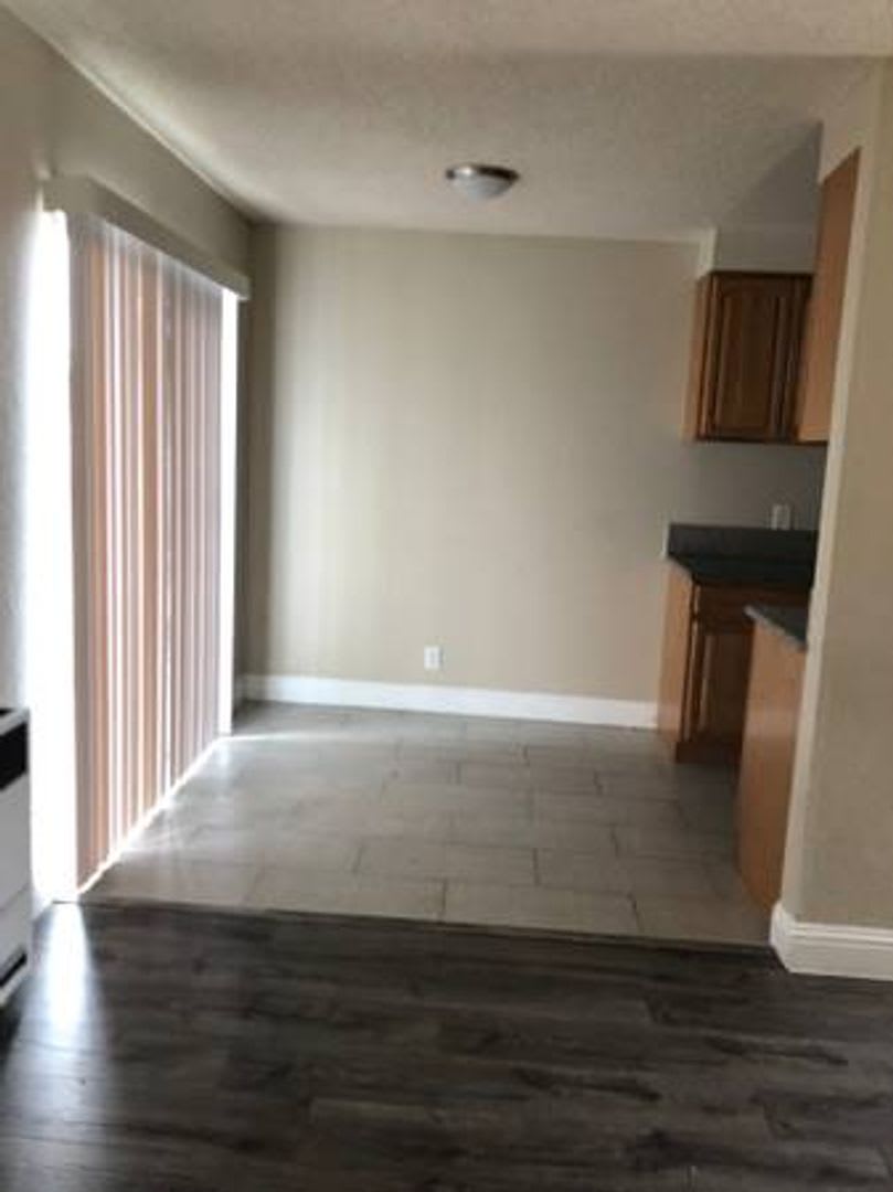 246 541 Nevin Ave – photo 3