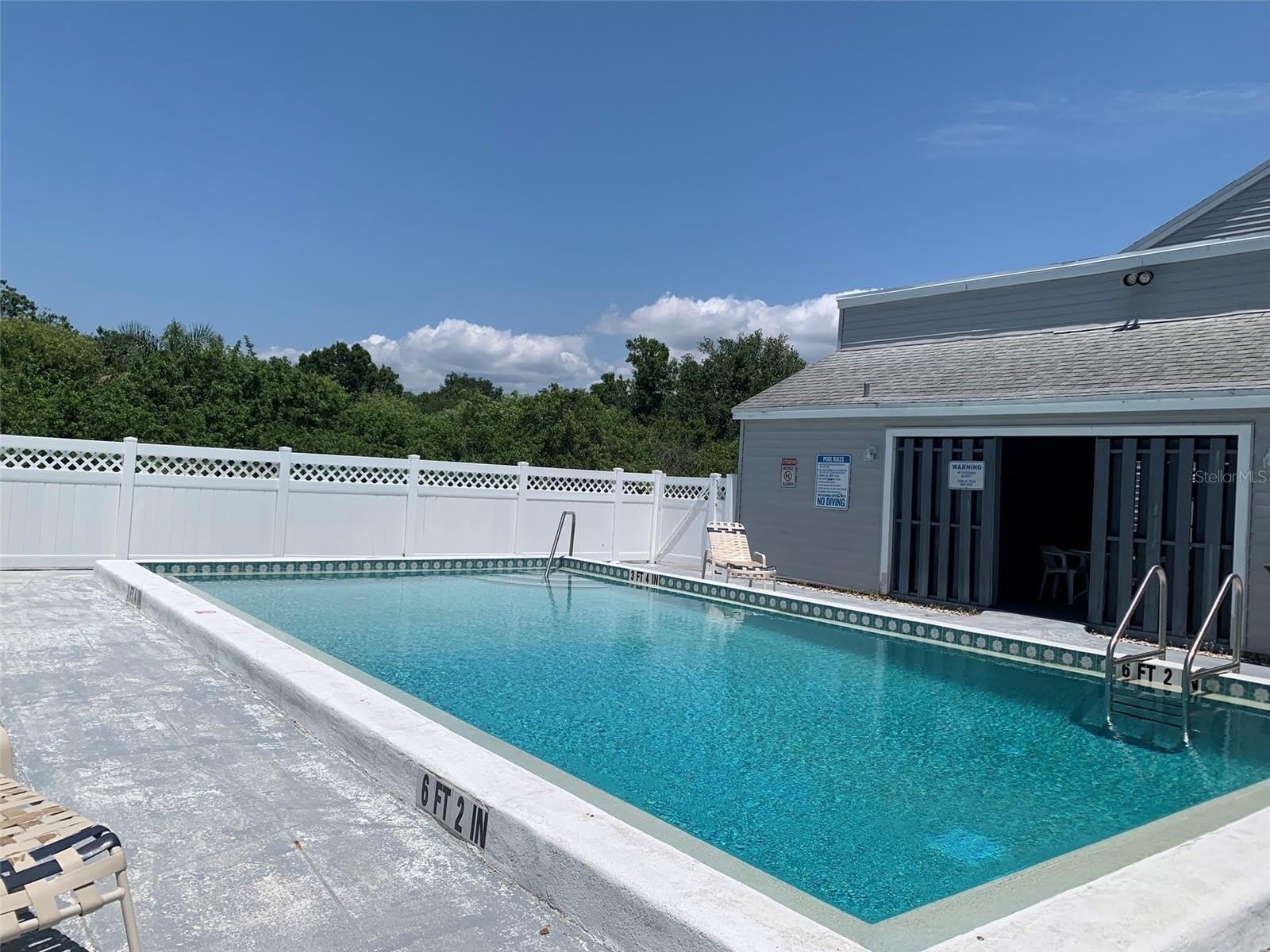 255 FENWICK Drive – photo 2