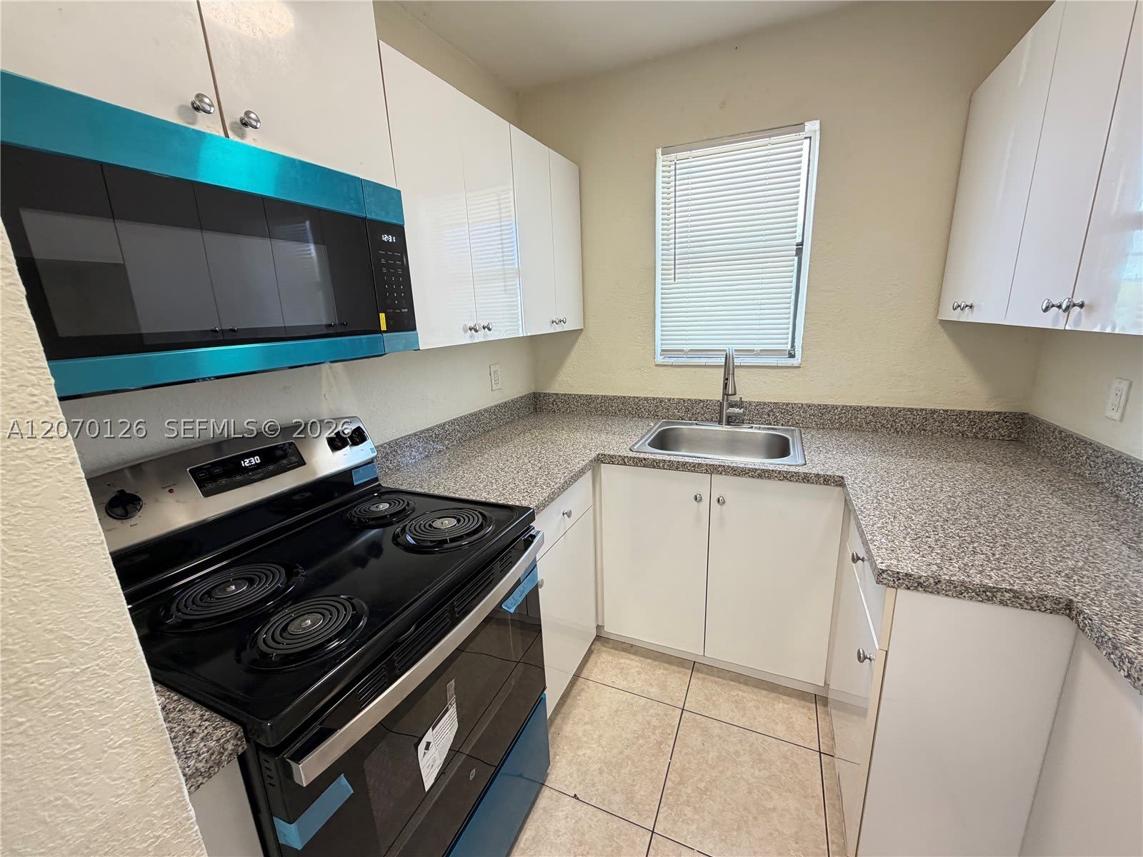 333 NW 2nd Ave – photo 4