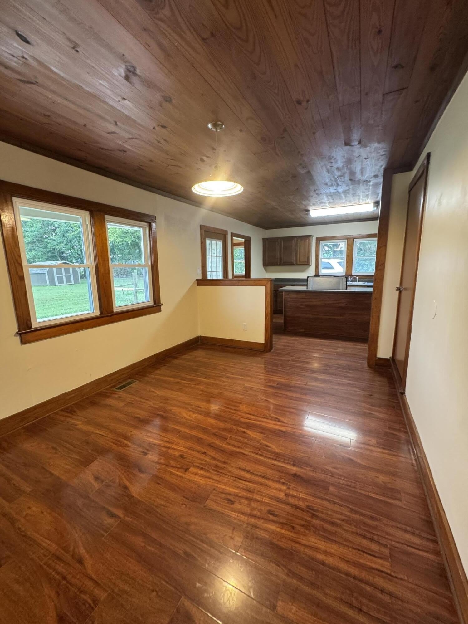 2210 Happy Hollow Road – photo 5