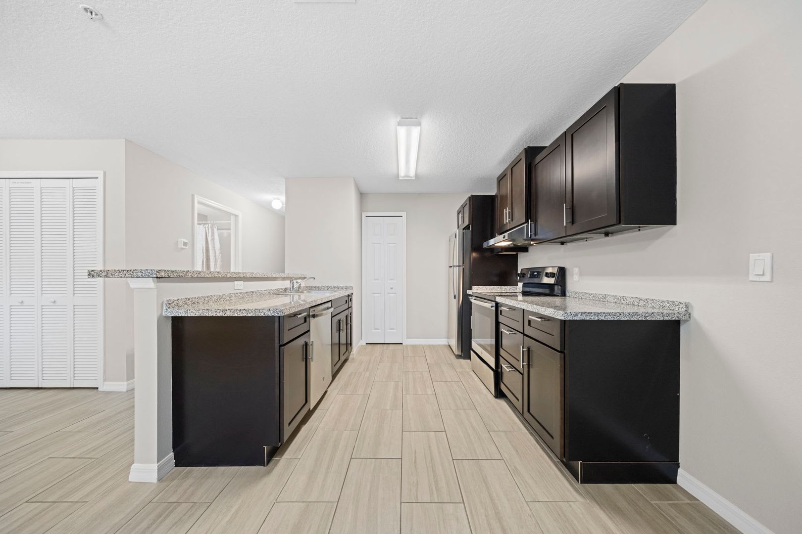 Mercury Cove Apartments – photo 4