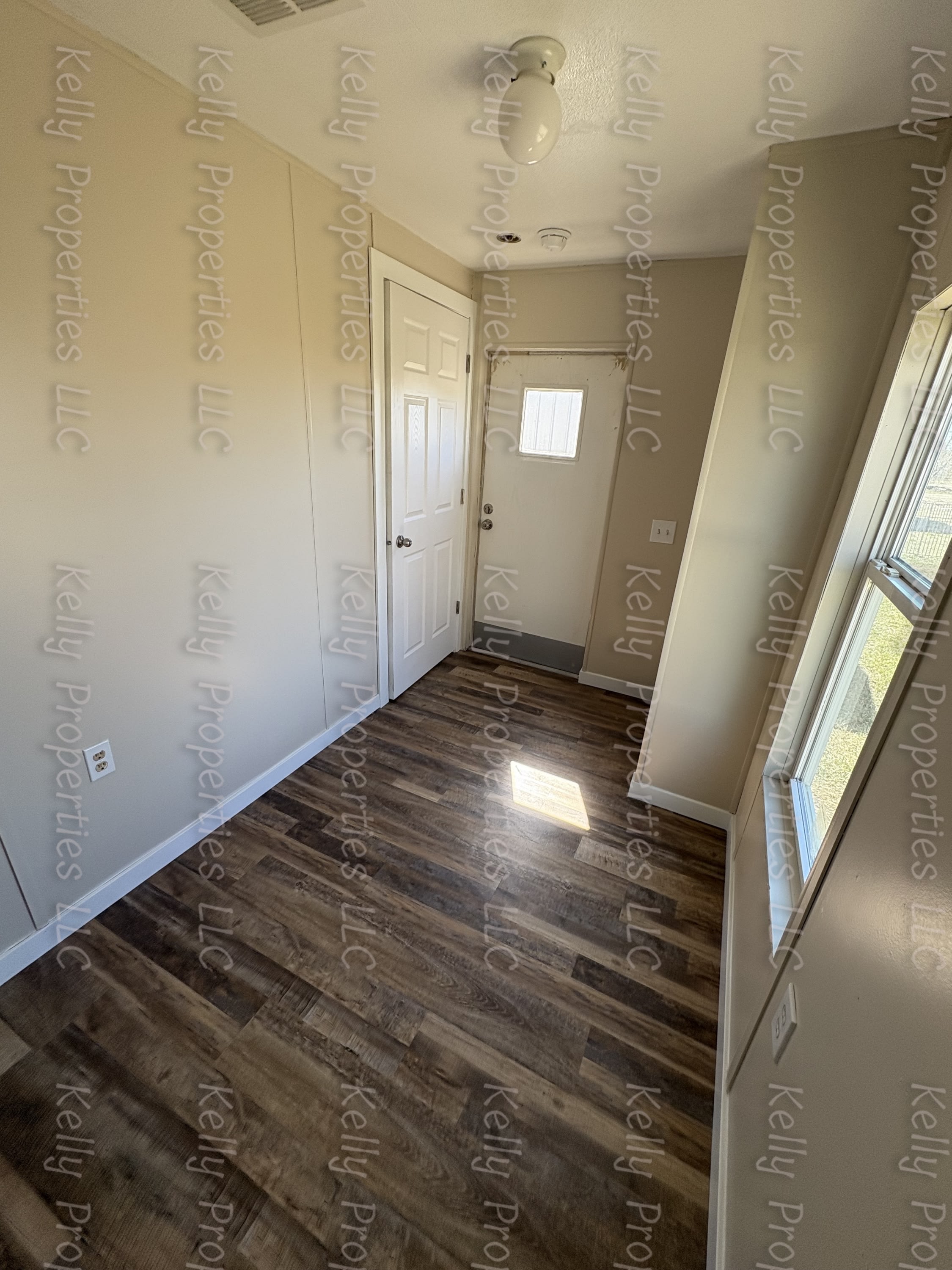 510 B 33Rd Ave Nw – photo 2