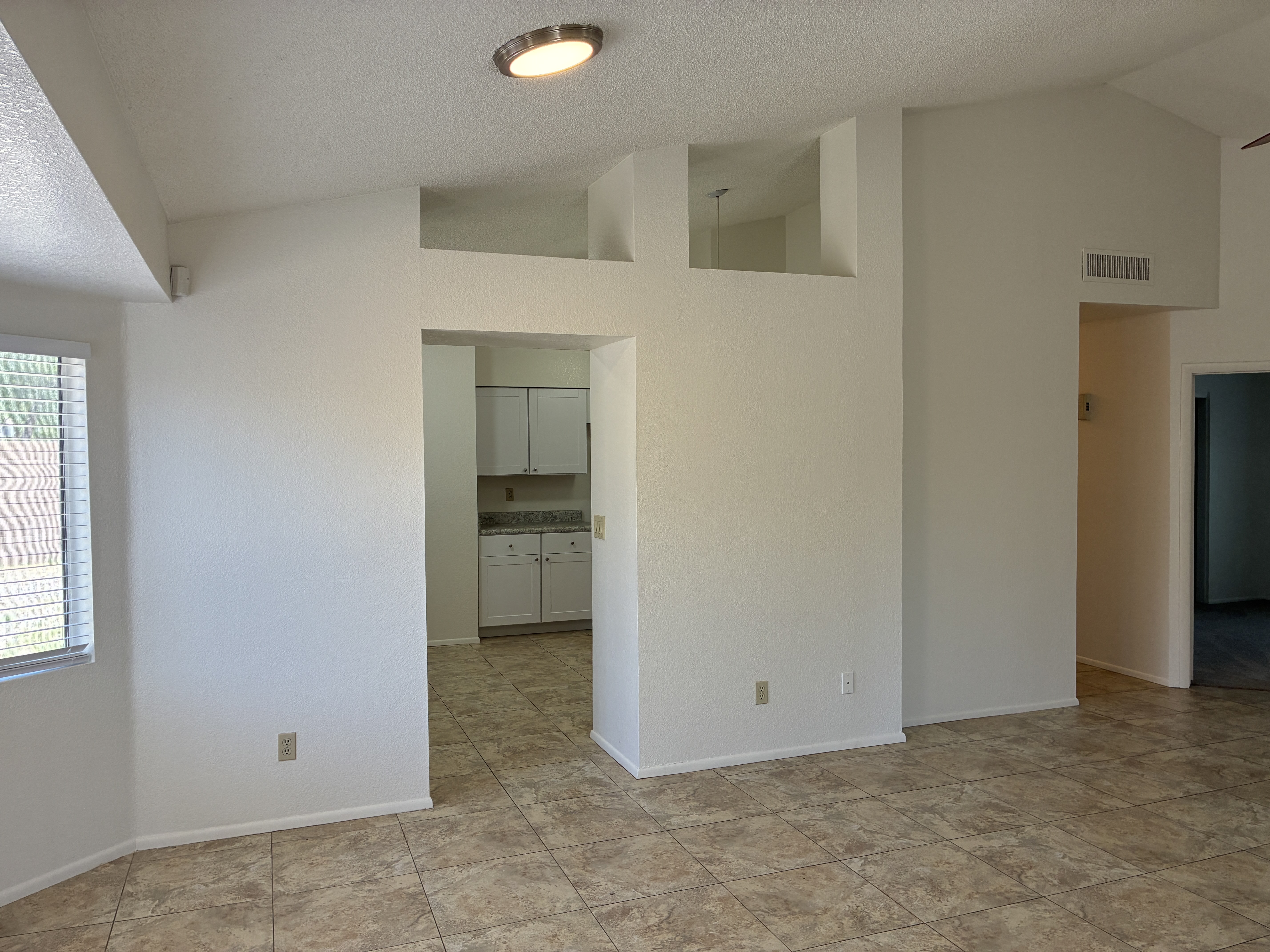 10820 W Wagon Wheel Dr – photo 4