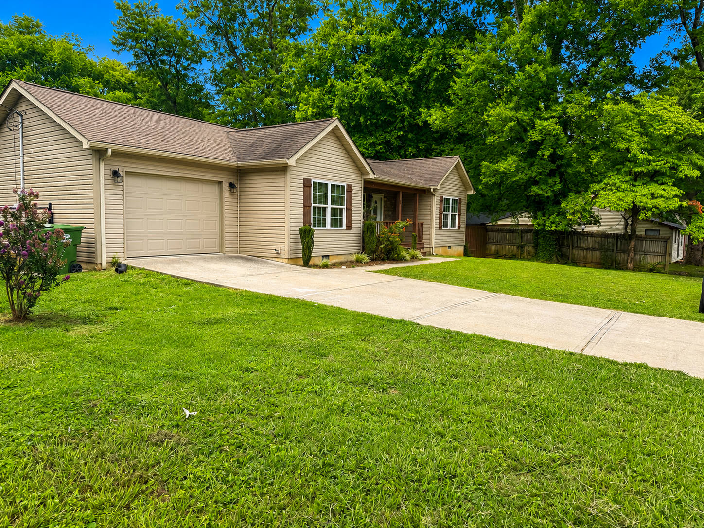 602 Martin Street – photo 2