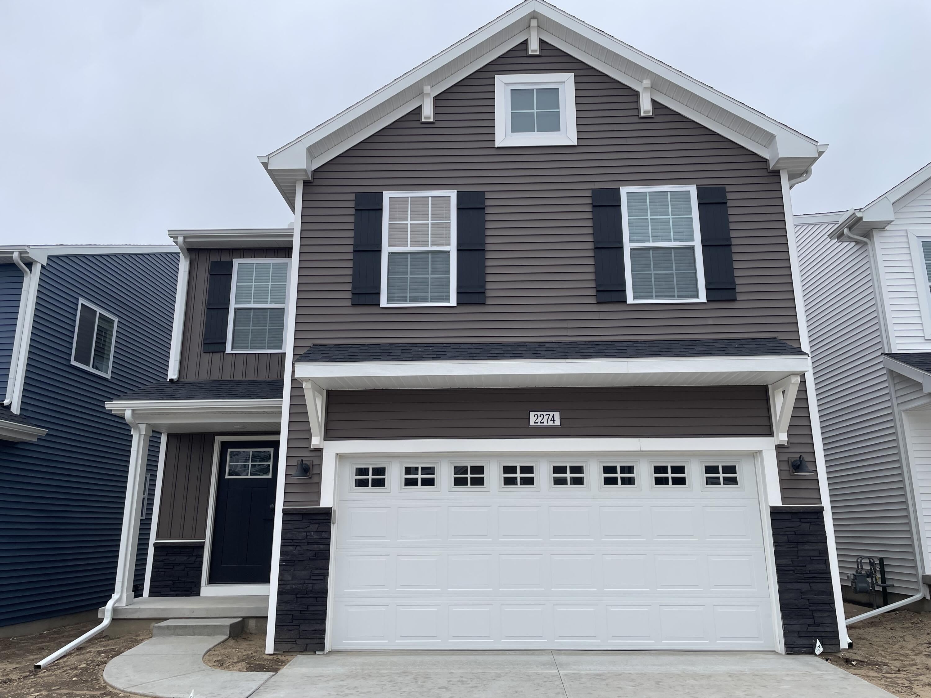 2274 Anchor Avenue – photo 2
