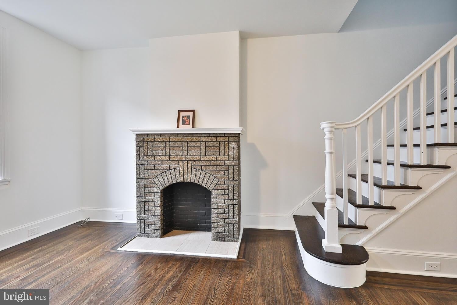 1308 E OXFORD Street – photo 4