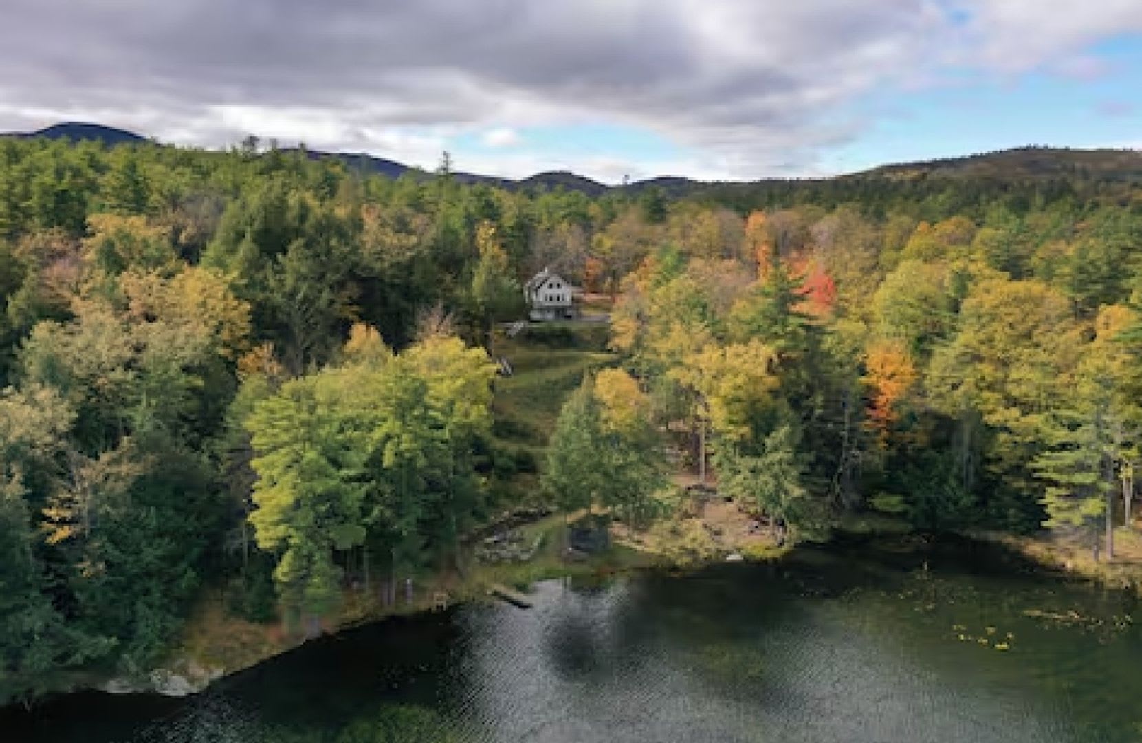 Charming 3Br House On Augur Lake 30 Acre Private Property – photo 2