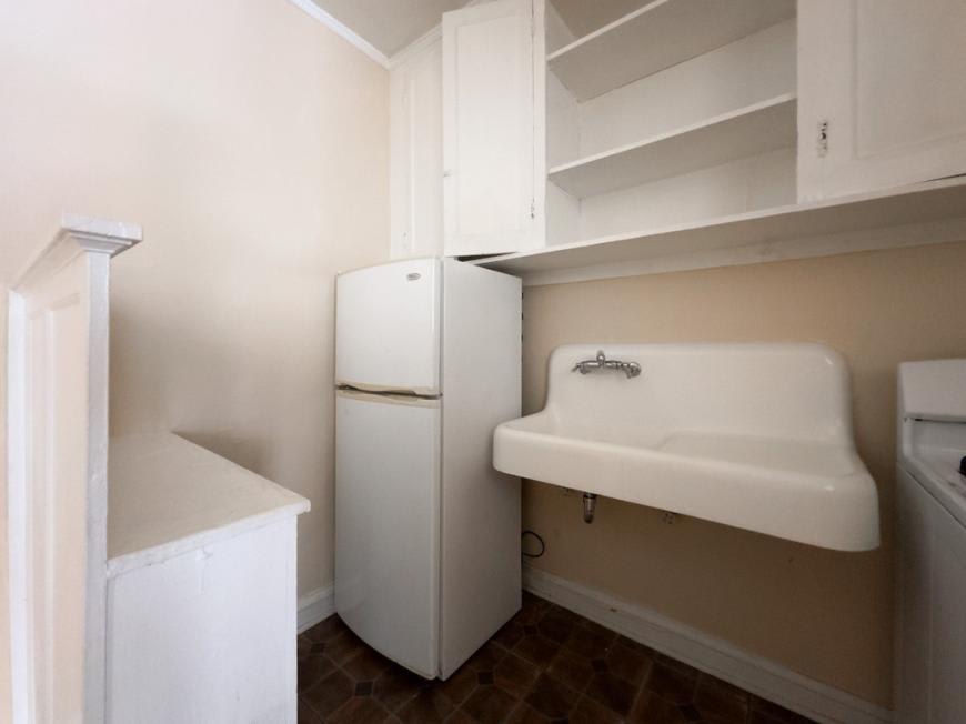 1209 Elmdale – photo 5
