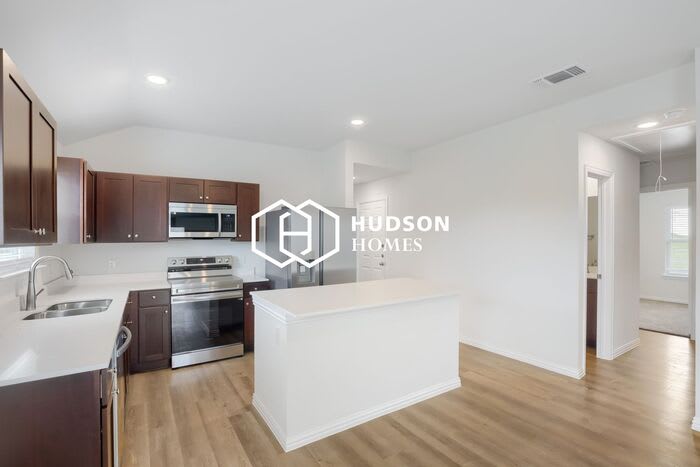 3009 Gillespie Court – photo 3