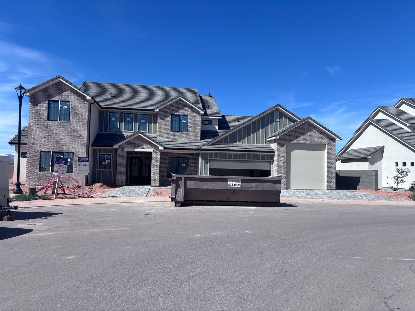 Gorgeous New Trend 2 Story With 6 Bedrooms And 5 Bathrooms – photo 1