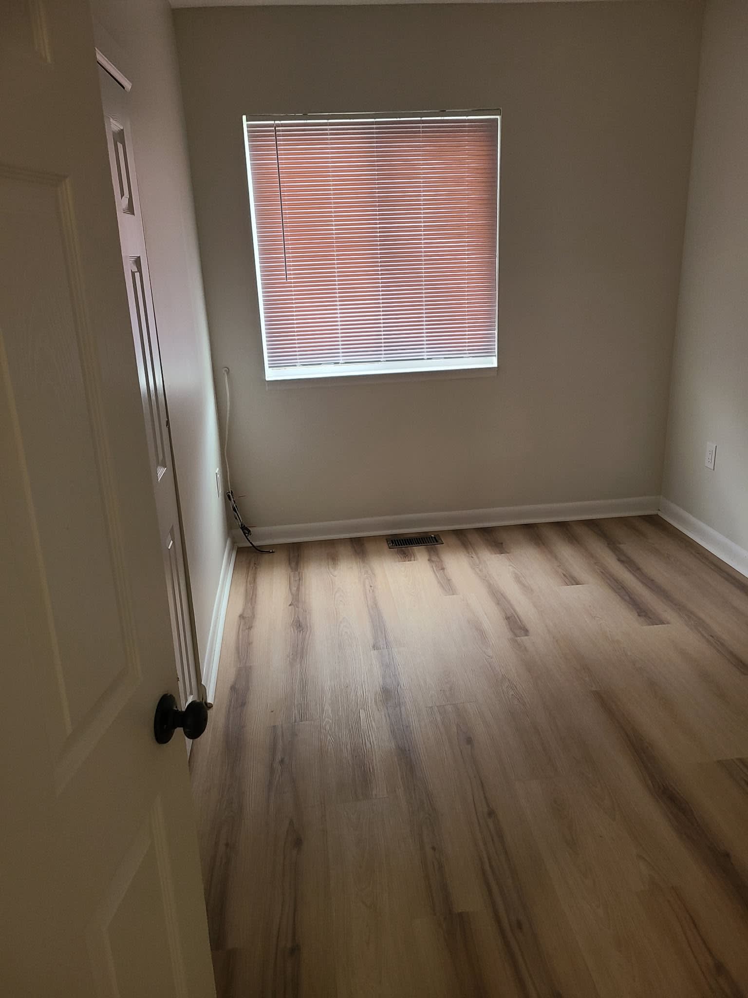 156 Warwick Rd – photo 4