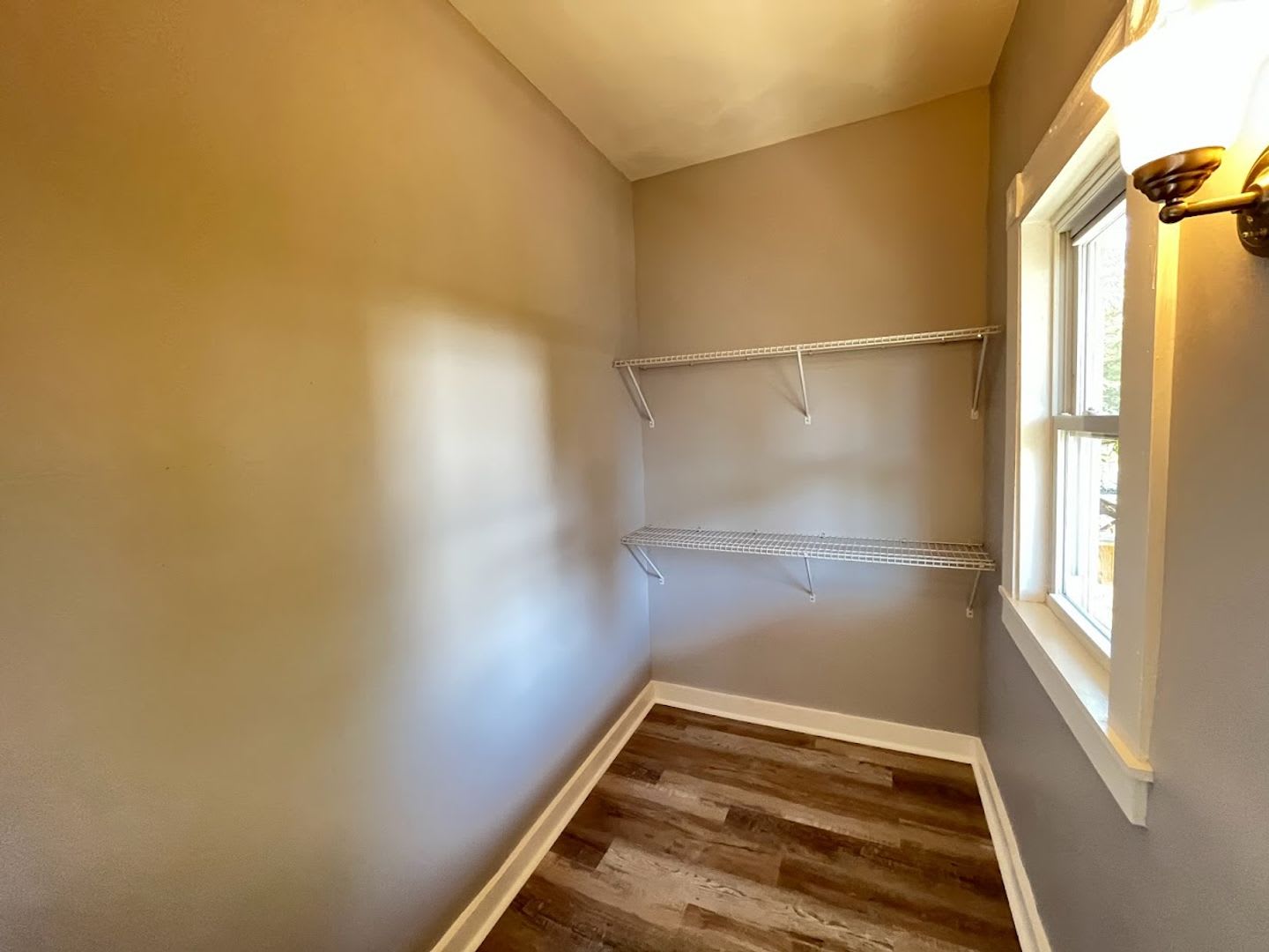 83 St James Ave – photo 3