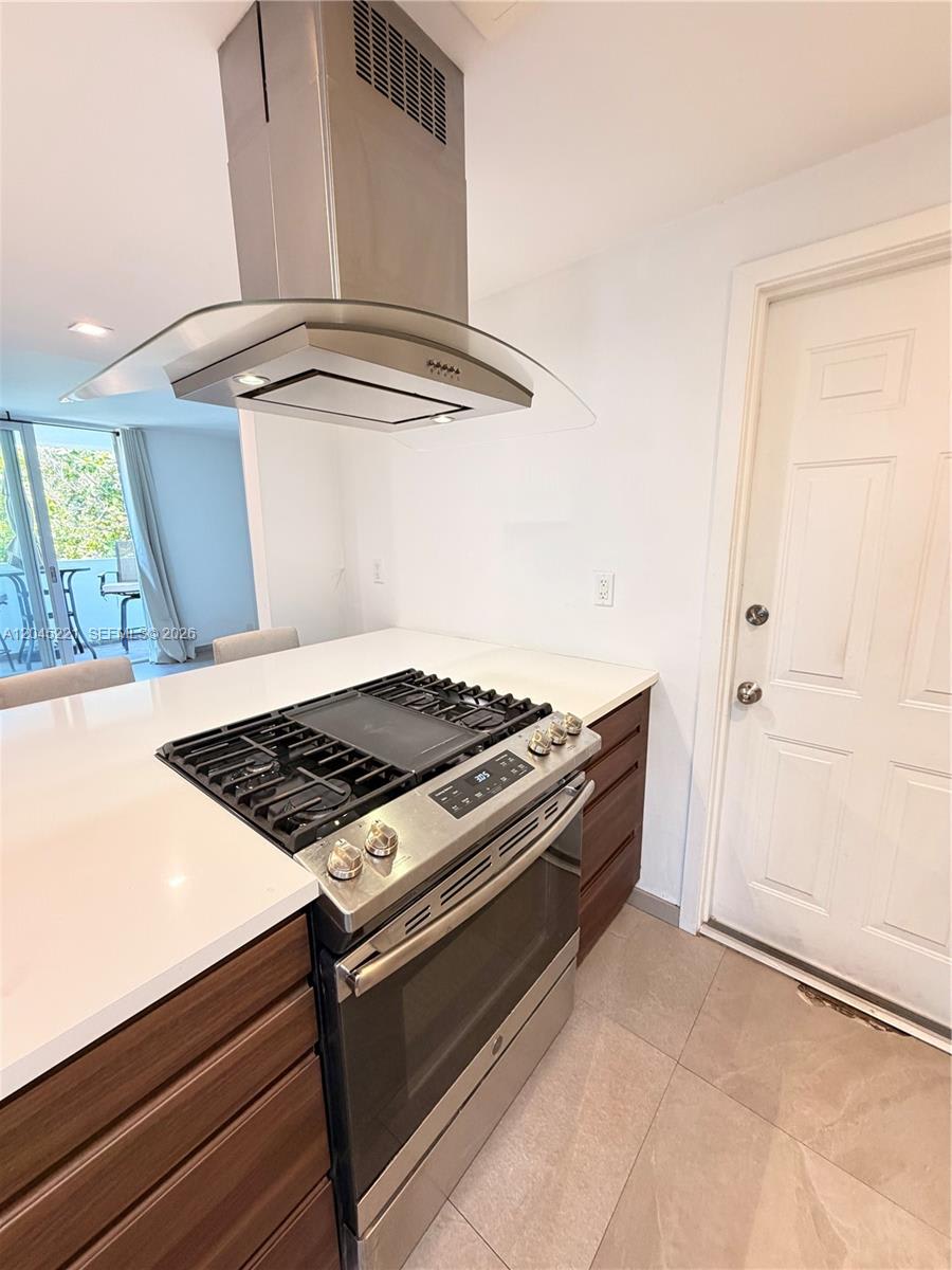 360 Meridian Ave – photo 4