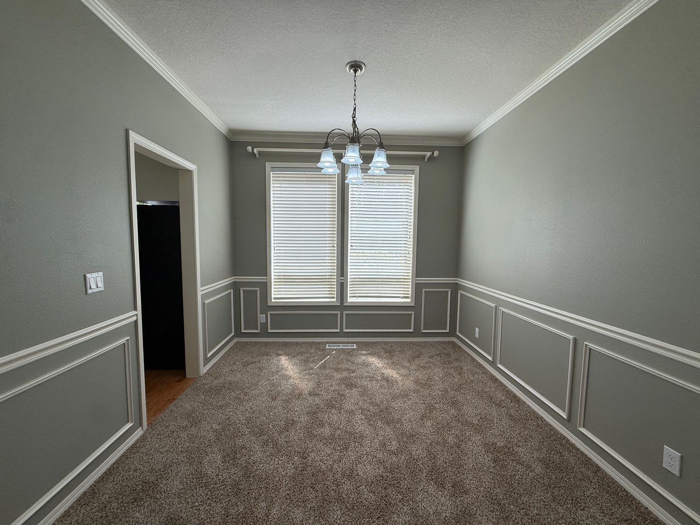 12540 Nw Brimpton Court Elegant Bethany Home With New Carpet Fresh Paint – photo 4