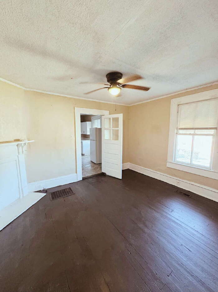 738 Liberty Street – photo 4