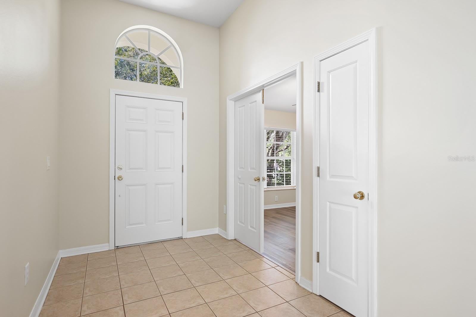 6328 Bridgecrest Drive – photo 2