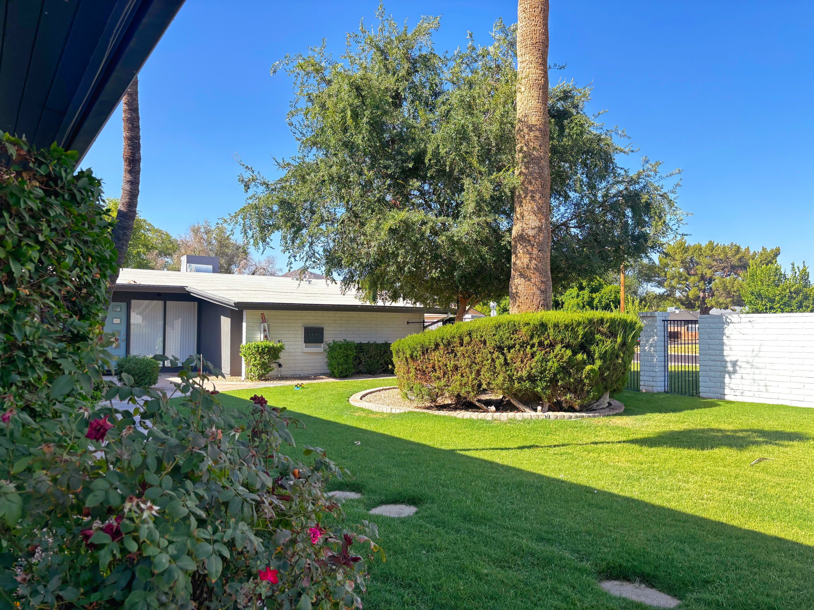 2644 N 46th St – photo 1