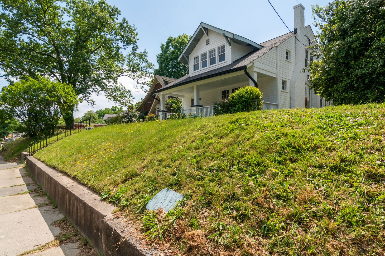 Price Reduced Fully Renovated Two Story 4Bd 2Ba Home Just 5 Minutes From Downtown Durham And Steps Away From Nccu – photo 4